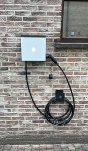 witte laadpaal slim belgisch smappee ev wall white vaste laadkabel 8 meter belgisch duurzaam
