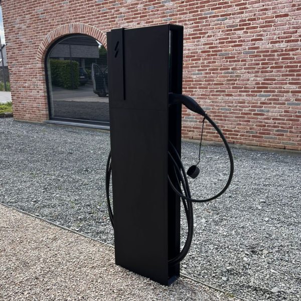 Belgische fabrikant design laadpaal blitz tower lux black kabel cable type 2 vaste laadkabel slim duurzaam