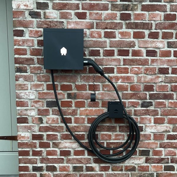 zwarte laadpaal slim belgisch smappee ev wall black vaste laadkabel 8 meter belgisch duurzaam